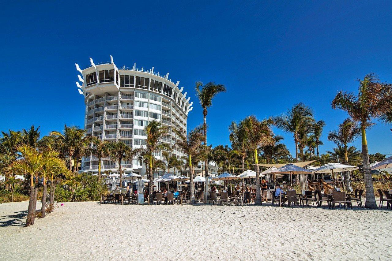 Bellwether Beach Resort St. Pete Beach Extérieur photo