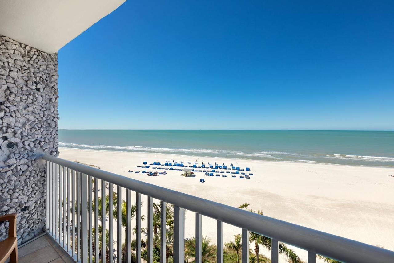 Bellwether Beach Resort St. Pete Beach Extérieur photo