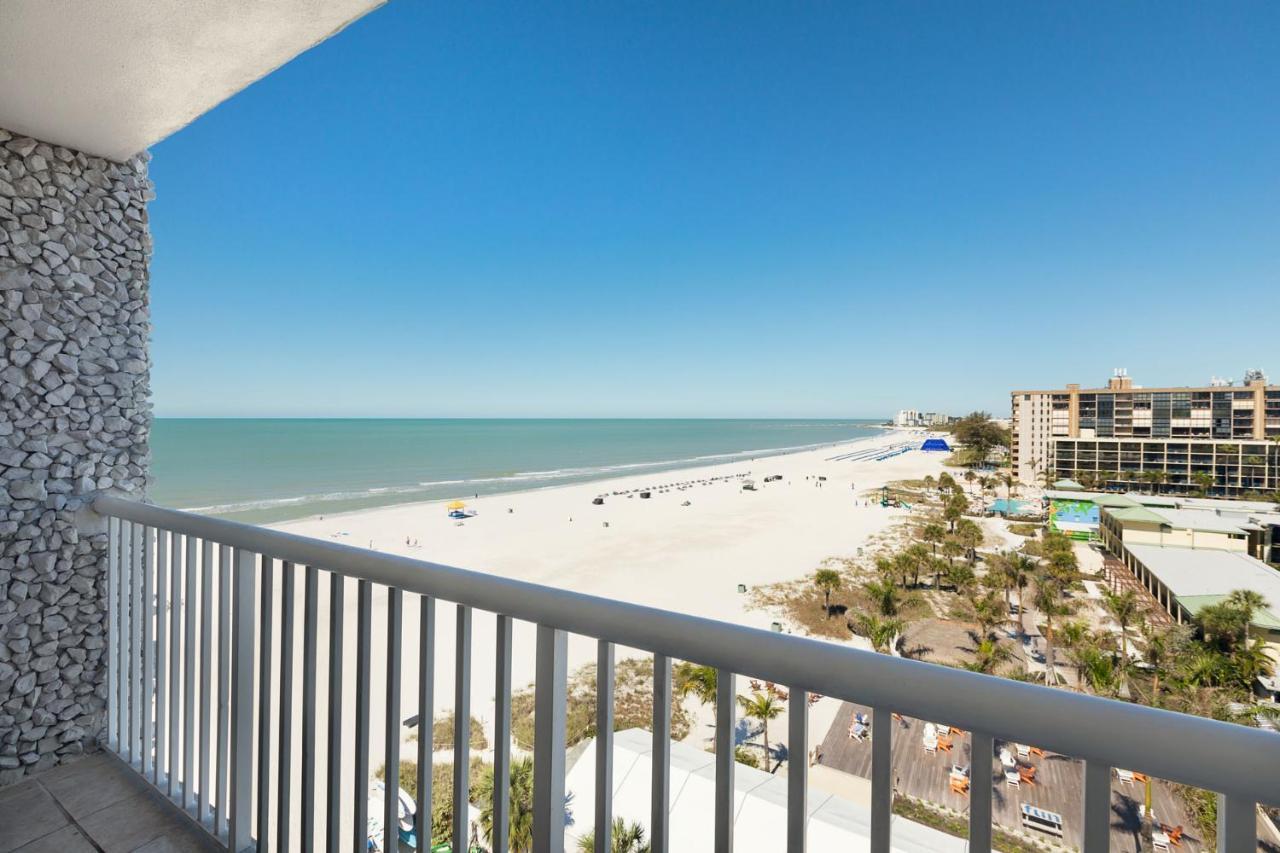 Bellwether Beach Resort St. Pete Beach Extérieur photo