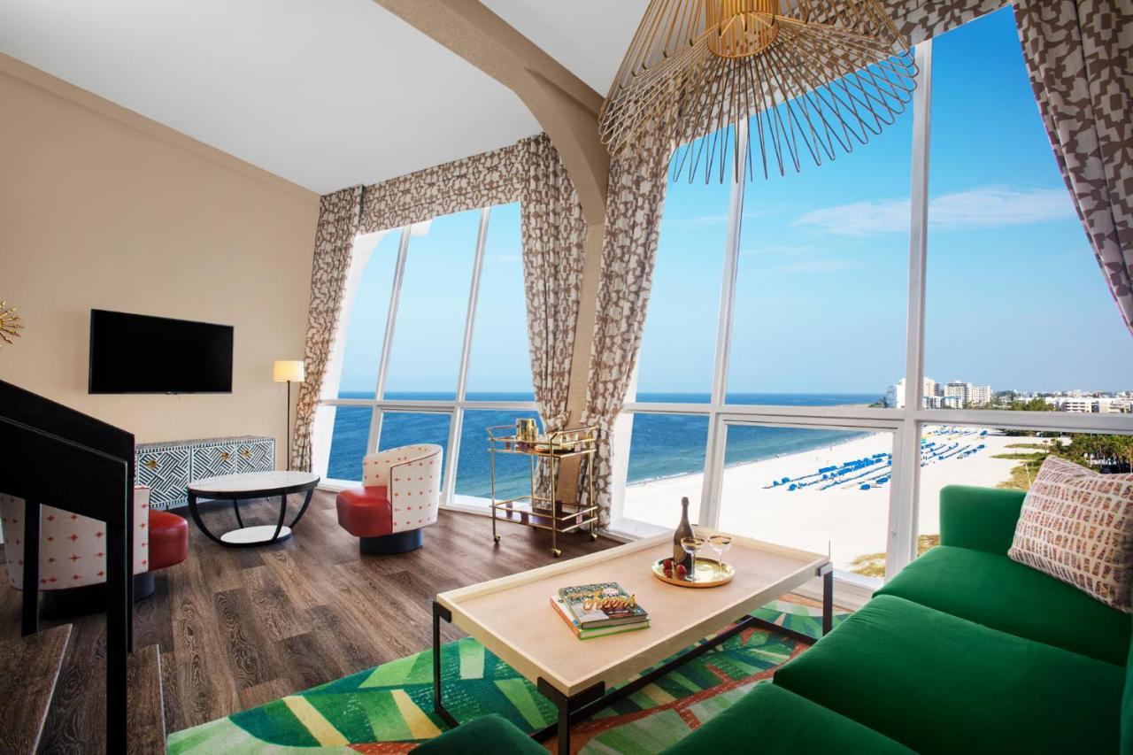 Bellwether Beach Resort St. Pete Beach Extérieur photo
