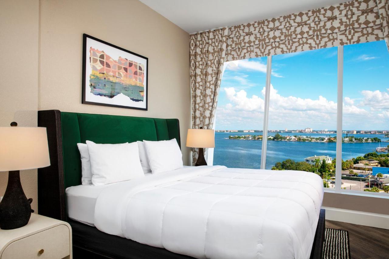 Bellwether Beach Resort St. Pete Beach Extérieur photo
