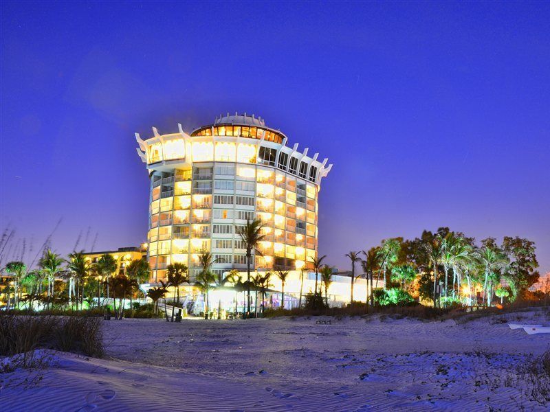 Bellwether Beach Resort St. Pete Beach Extérieur photo