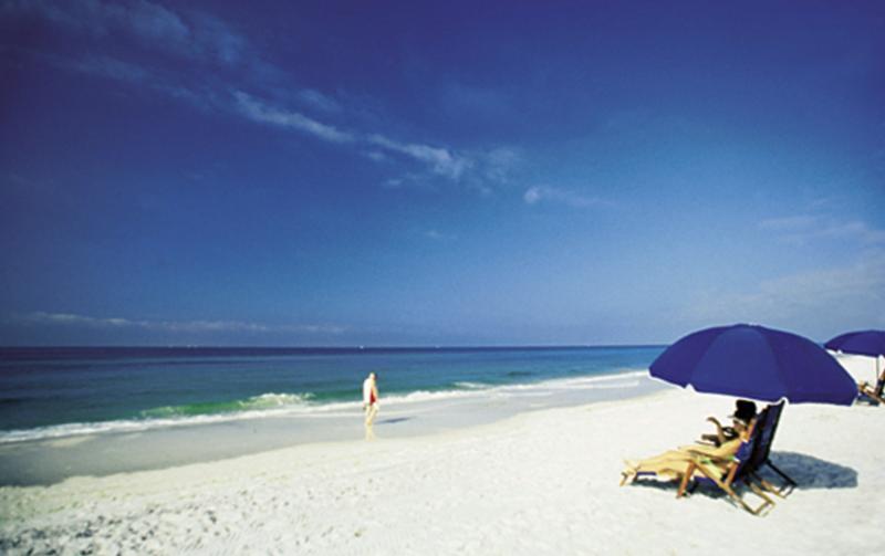 Bellwether Beach Resort St. Pete Beach Extérieur photo
