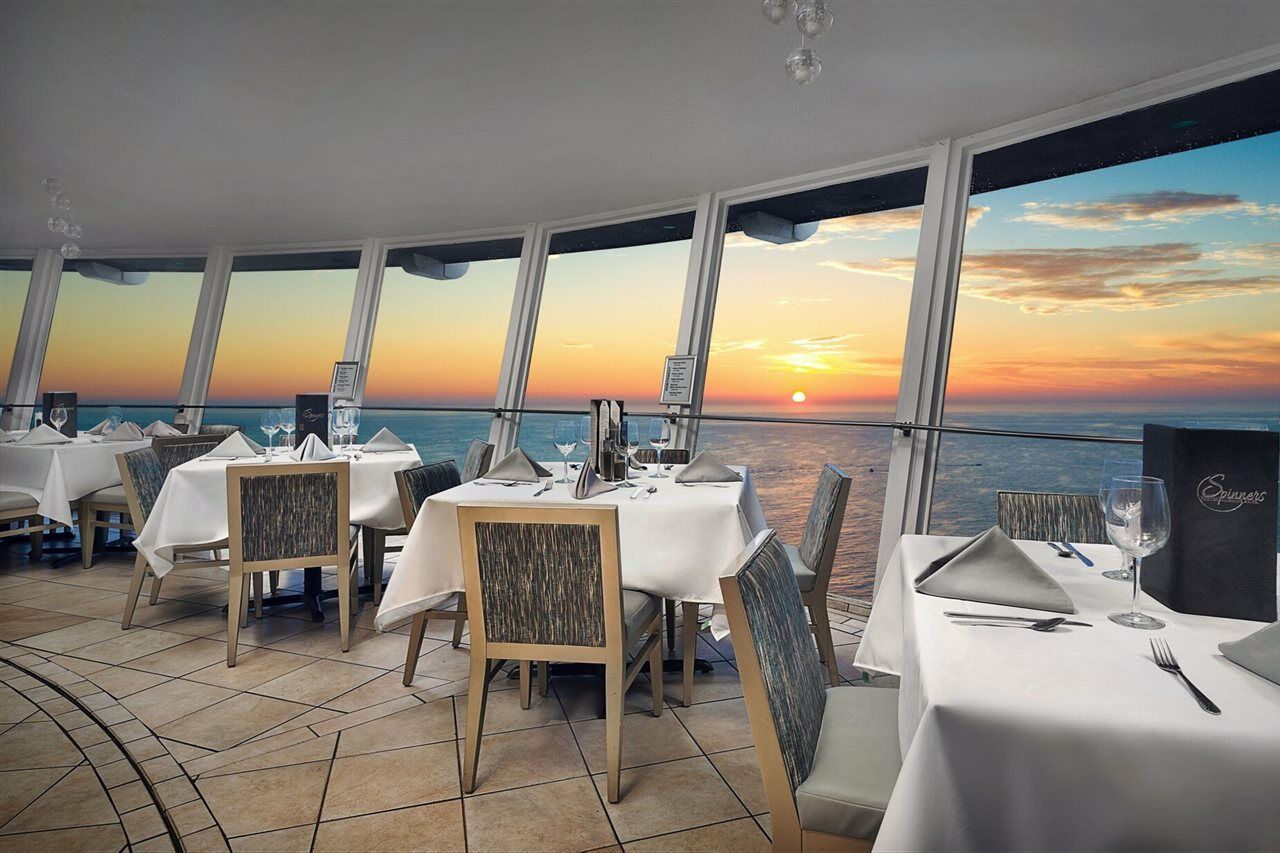 Bellwether Beach Resort St. Pete Beach Extérieur photo