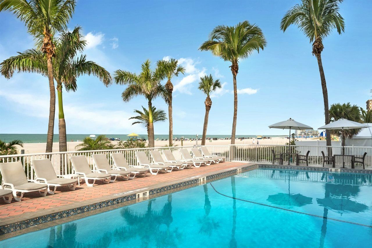 Bellwether Beach Resort St. Pete Beach Extérieur photo